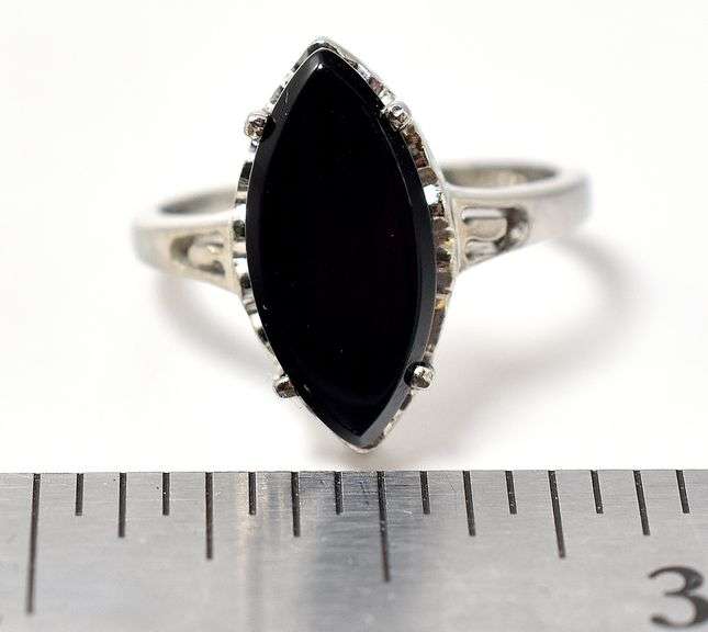 Gorgeous Onyx Ring in 10K White Gold