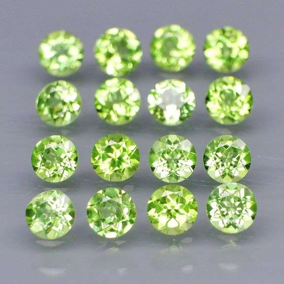Round cut! Untreated! Matched! 4.56ct Peridot set!
