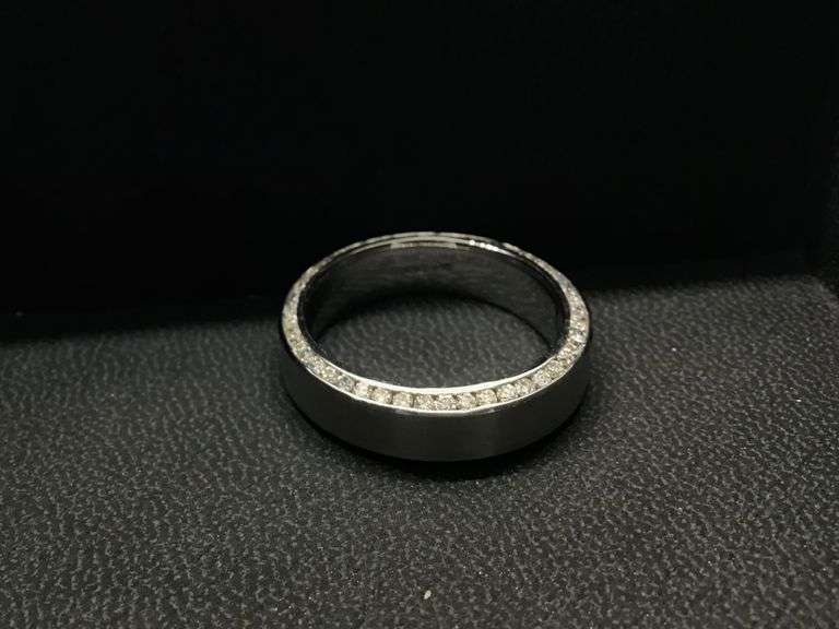 14K WHITE GOLD MEN’S WEDDING BAND