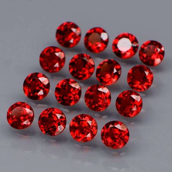 Outstanding color! 5.17ct real ruby red Garnet set!!