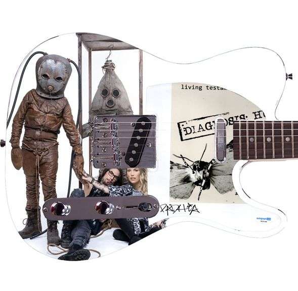 Dave Navarro of Jane's Addiction Signed "Duel Diagnosis" 1/1 Graphics Guitar ACOA
