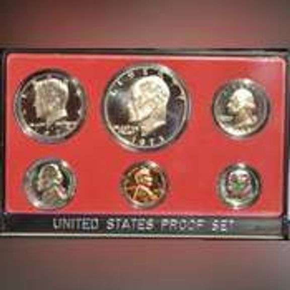 1974 1975 1977 1981-82 Black Box US Proof Sets.