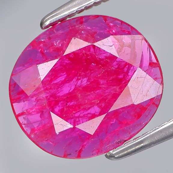 Flat cut! Crazy saturation! Untreated! 1.45ct Ruby!