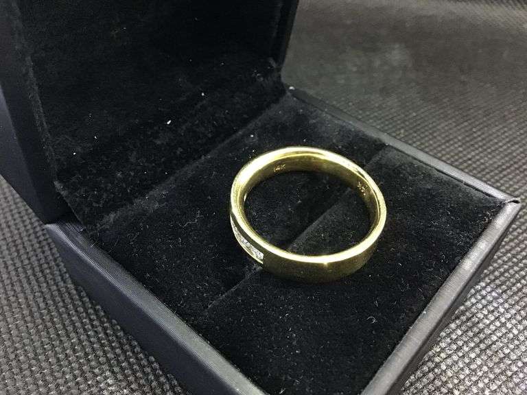 MEN’S 14K YELLOW GOLD NATURAL DIAMOND WEDDING BAND