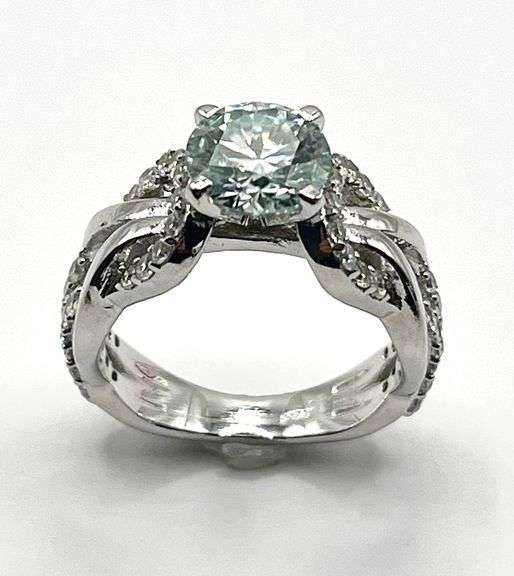 Dazzling 3.05 Ct 14 Kt White Gold Plated Lab Simulated Diamond Ring