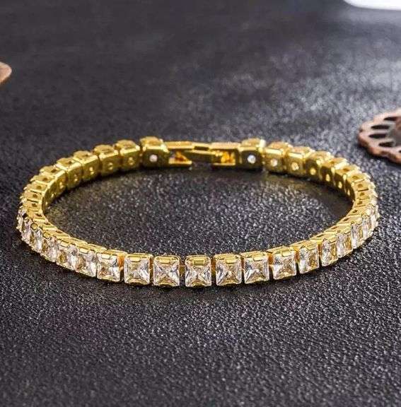 14 Kt Yellow Gold Plated VVs1 37 Individual Princess Cut Lab Simulated Diamond Tennis Bracelet.