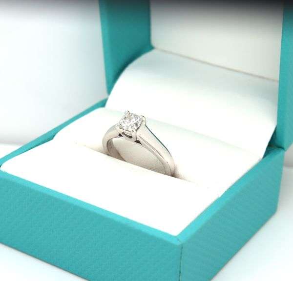14kt White gold 0.70ct Radiant solitaire engagement ring