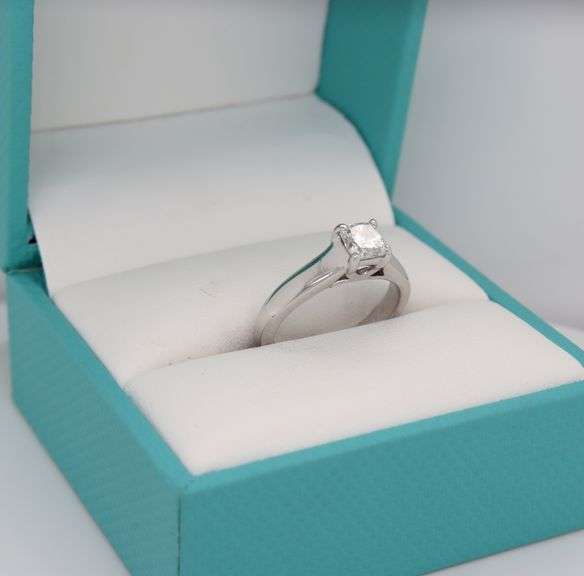 14kt White gold 0.70ct Radiant solitaire engagement ring