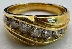 14K Yellow Gold Round Brilliant Cut Diamond Ring