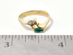 Lovely Diamond and Emerald Ring in 18K Yellow Gold