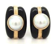 14kt Yellow gold black onyx, Mabe pearl and gold earrings
