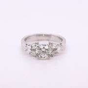 Spectacular 18K Diamond Ring