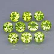 Round brilliant cut! Untreated! Matched! 5.48ct Peridot set!
