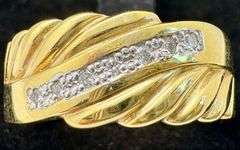 14K Yellow Gold Round Brilliant Cut Diamond Ring
