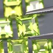 Dazzling 5.85ct Pakistani Peridot set