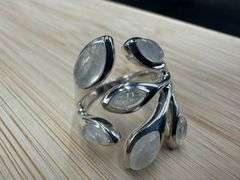 Sterling Silver Moonstone Gemstone Ring Size 6