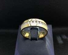 MEN’S 14K YELLOW GOLD DIAMOND WEDDING BAND