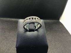 18K WHITE GOLD BAGUETTE CUT DIAMOND WEDDING BAND