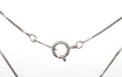 14kt White gold 0.50ctw Graduated heart diamond pendant on chain