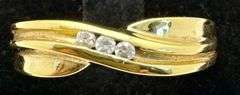 14K Yellow Gold Round Brilliant Cut Diamond Ring