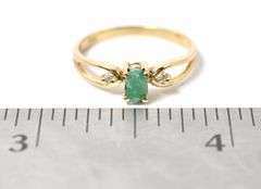 Amazing Emerald Ring in 14K Yellow Gold