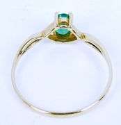 Pretty 14K Emerald Ring, Size 8.5