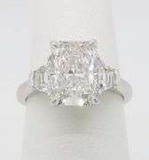 Stunning IGI Certified 3.76CTW Radiant Cut Diamond Ring
