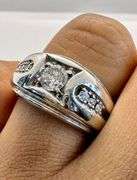 14K White Gold Round Brilliant Cut Diamond Ring