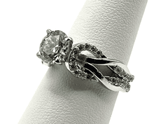 Dazzling 3.05 Ct 14 Kt White Gold Plated Lab Simulated Diamond Ring
