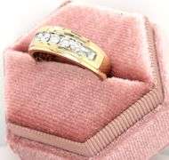 Gent's 10kt Yellow gold 0.85ctw channel set diamond band