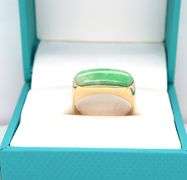 16kt Yellow gold east west oval Jade ring