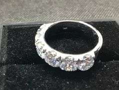 BEAUTIFUL 14K WHITE GOLD DIAMOND WEDDING BAND