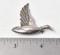 Marcasite Gemstone Goose Brooch in Sterling Silver
