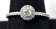Dazzling Diamond Engagement Ring in 14K White Gold