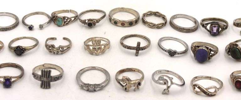 Group lot of Vintage 925 sterling silver rings