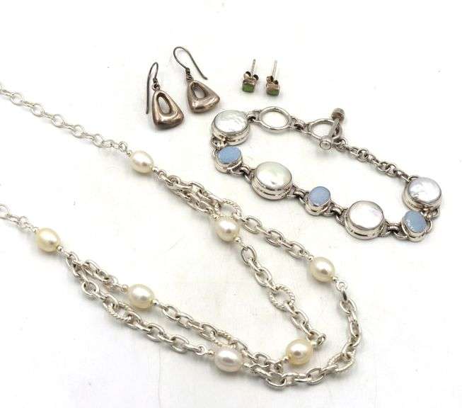 Group lot of 925 sterling silver mixed jewelry