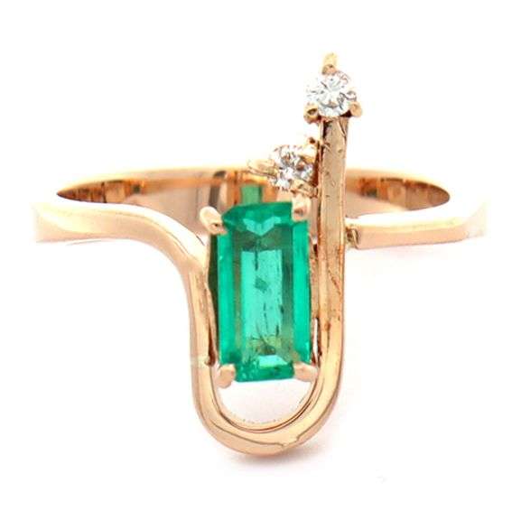 18kt Yellow gold Emerald cut and diamond fancy ring