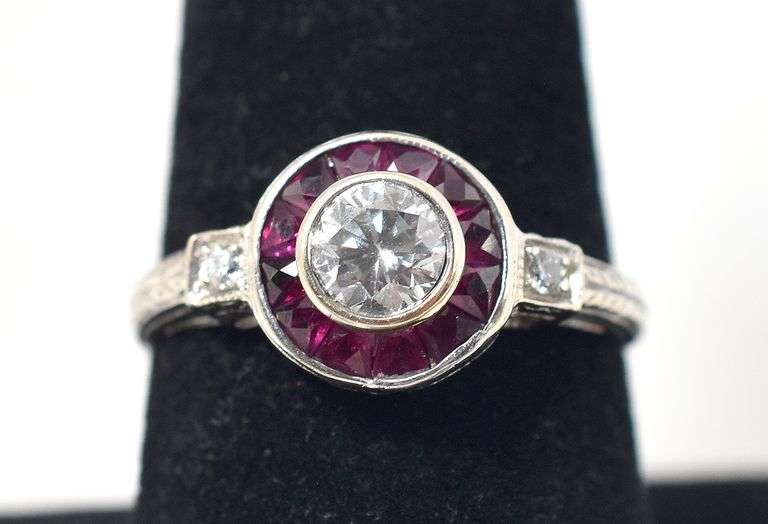 Sophisticated 18K White Gold Diamond and Ruby Ring
