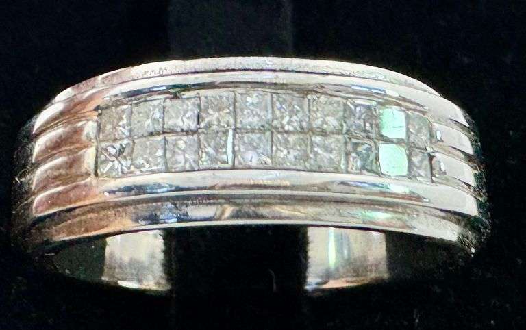 14K White Gold Princess Cut Diamond Ring