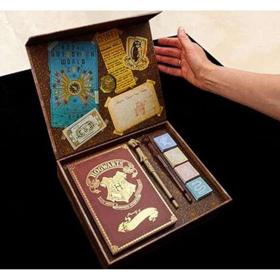 Harry Potter Keepsake Stationery Set with Collectible Box