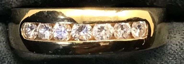 MEN’S 14K YELLOW GOLD NATURAL DIAMOND WEDDING BAND