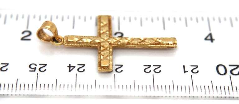 14kt Yellow gold cross pendant