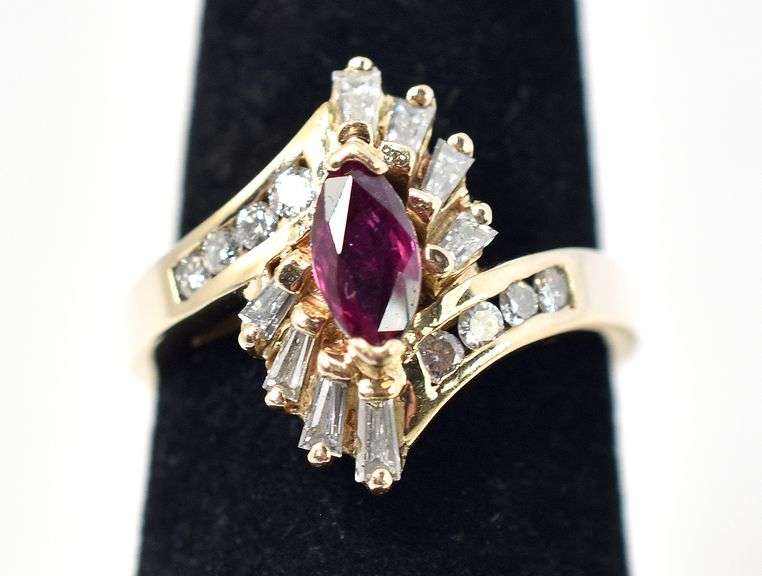 Beautiful 14K Yellow Gold Red Garnet and Diamond Ring