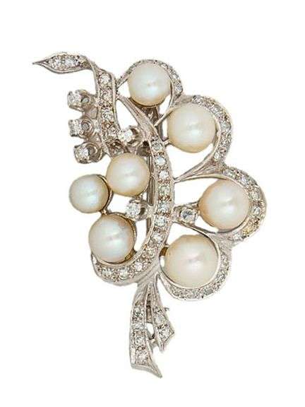 Vintage 1.05ctw Single Cut Diamonds and Pearl Leaf Brooch in 14K