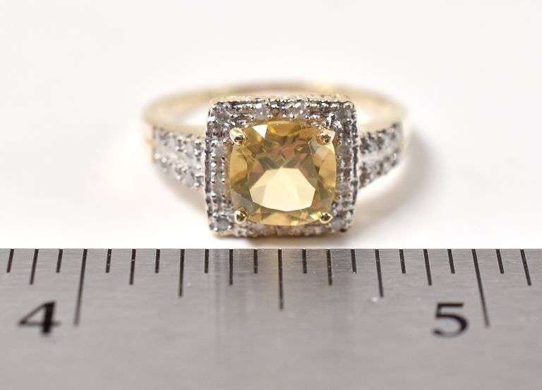 Amazing 10K Yellow Gold Diamond and Citrine Gemstone Ring