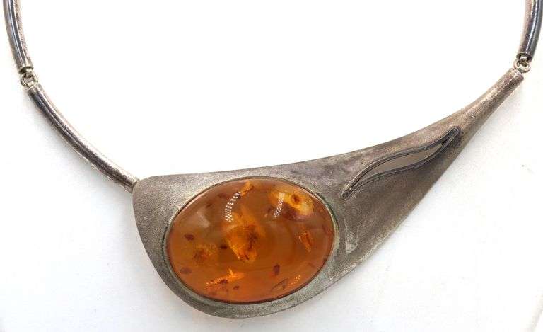 Vintage 925 sterling silver Amber necklace