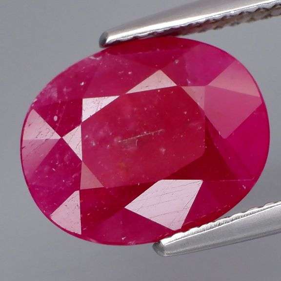 Heavy! 5.49ct untreated violet red Winza Ruby!!!