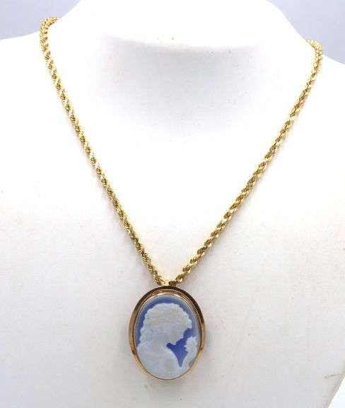 14kt Yellow gold Cameo brooch pendant on rope chain necklace