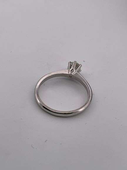 BRAND NEW 14K WHITE GOLD DIAMOND ENGAGEMENT RING