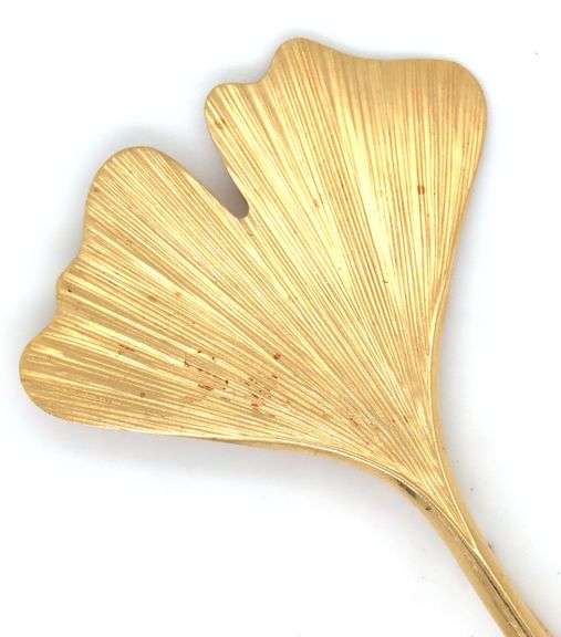 14kt Yellow gold feather style brooch